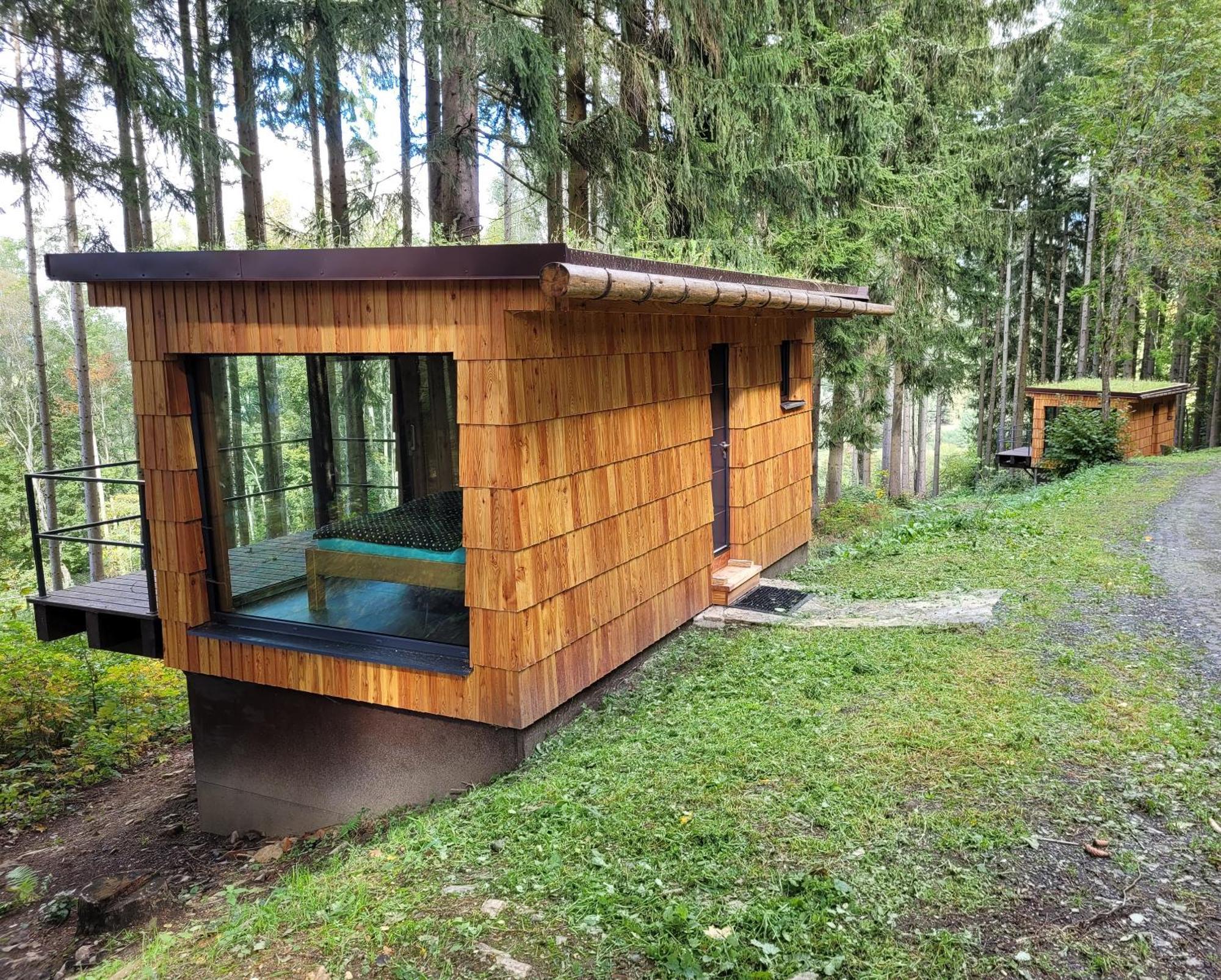 Berry Hotel Klatovy Bagian luar foto